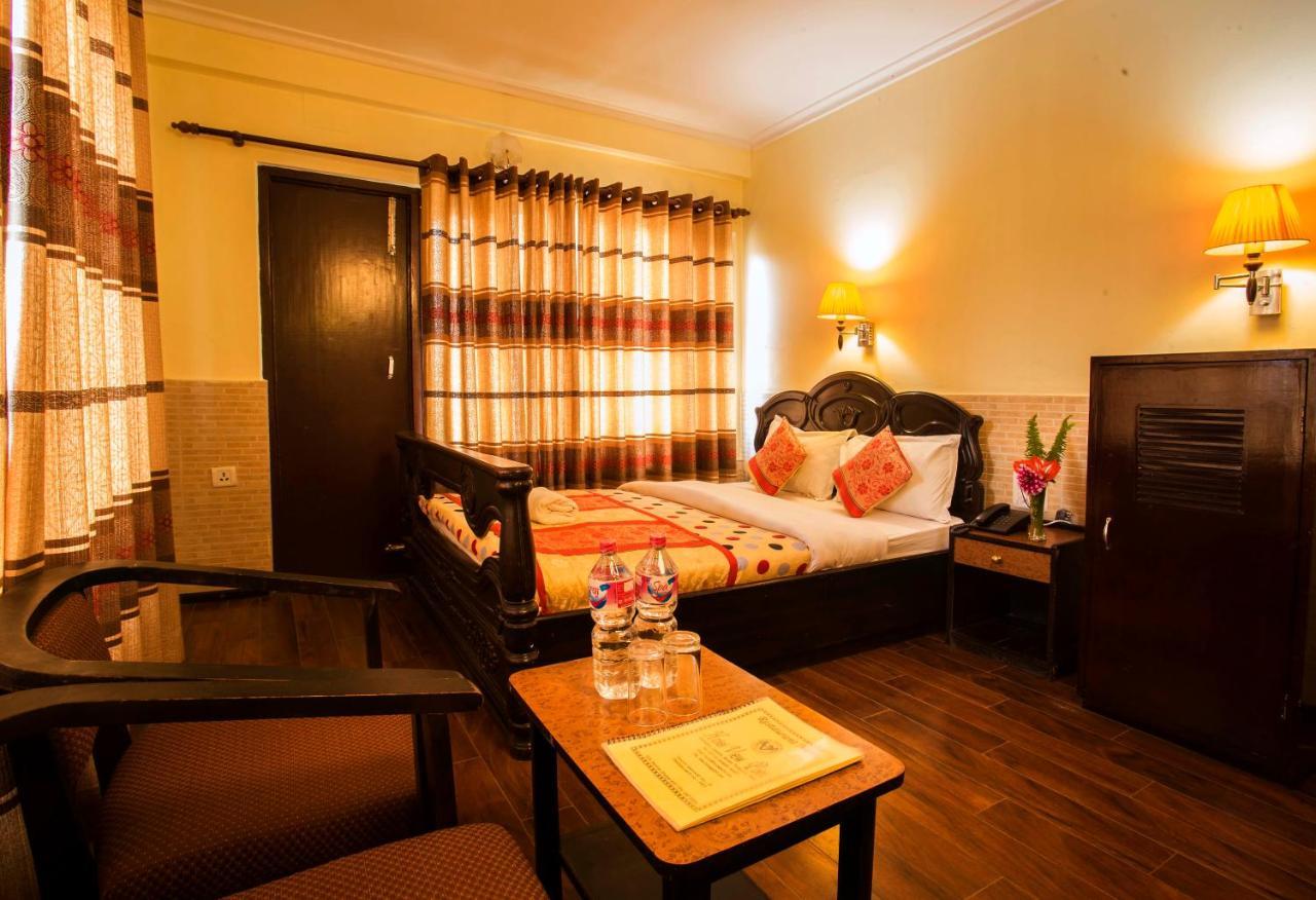 Hotel Trip Pokhara Eksteriør bilde